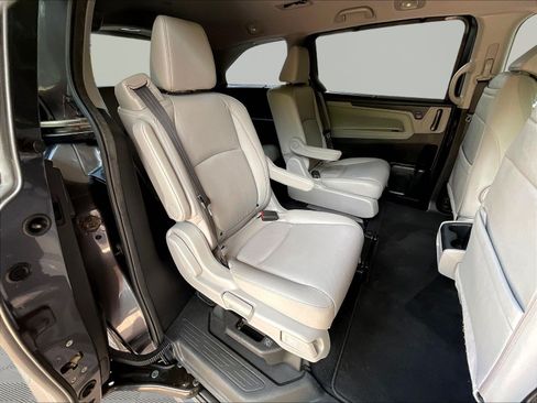 Used 2018 Honda Odyssey Elite image 25