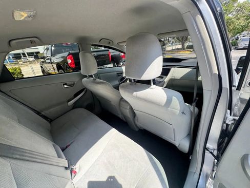 Used 2012 Toyota Prius Two FWD image 17