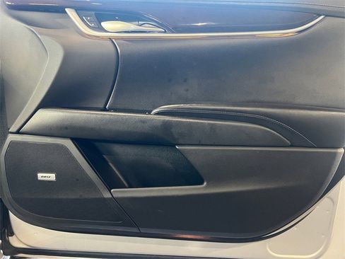 Used 2017 Cadillac XTS Luxury image 11