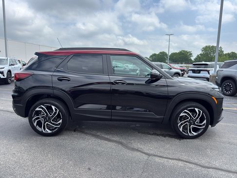 Certified 2025 Chevrolet TrailBlazer RS w/ Convenience Package AWD/4WD image 4