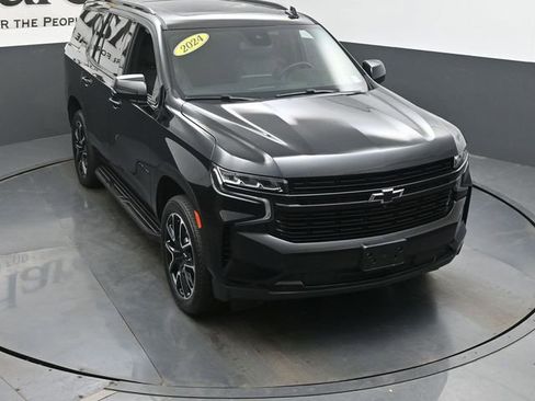 Used 2024 Chevrolet Tahoe RST w/ Luxury Package AWD/4WD image 48