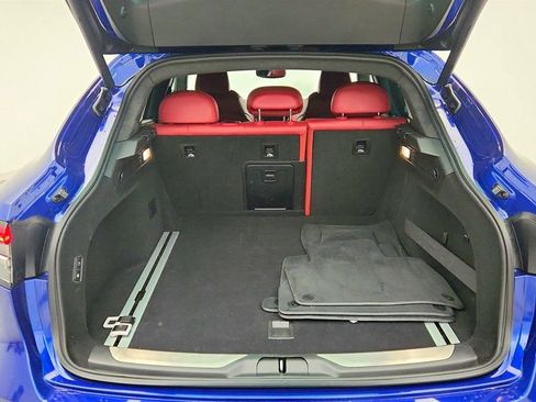 Used 2022 Maserati Levante Trofeo image 24