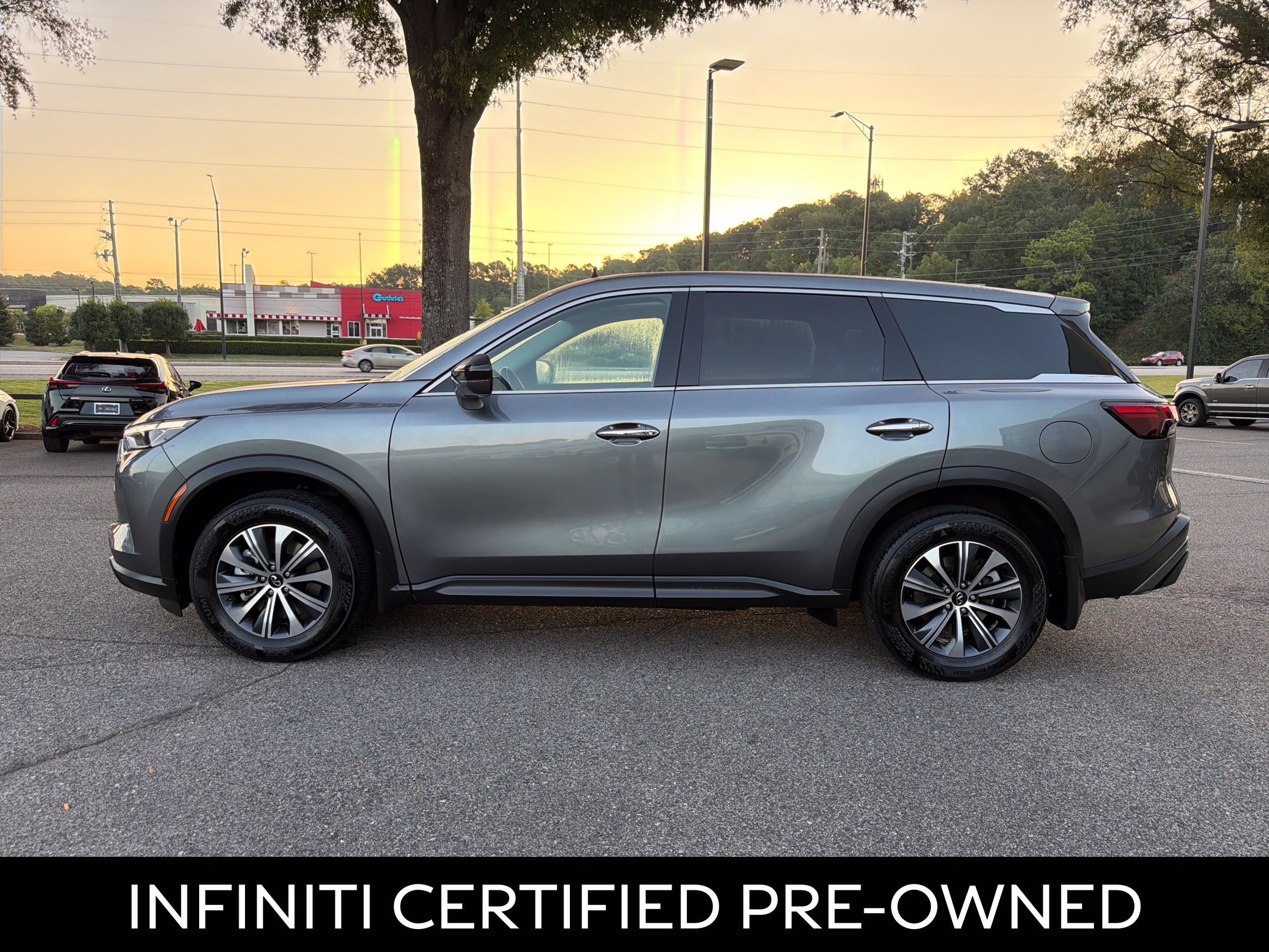 Certified 2025 INFINITI QX60 Pure AWD/4WD image 7
