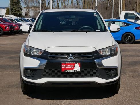 Used 2018 Mitsubishi Outlander Sport ES image 2