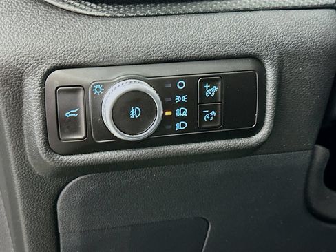 Used 2023 Ford Explorer ST AWD/4WD image 10