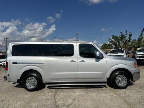 Used 2019 Nissan NV 3500 SV w/ Navigation Package image 4