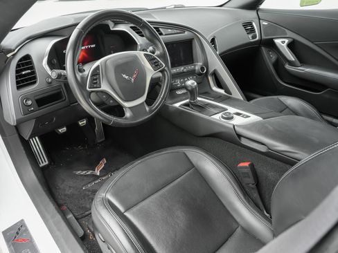 Used 2014 Chevrolet Corvette Stingray Coupe RWD image 17