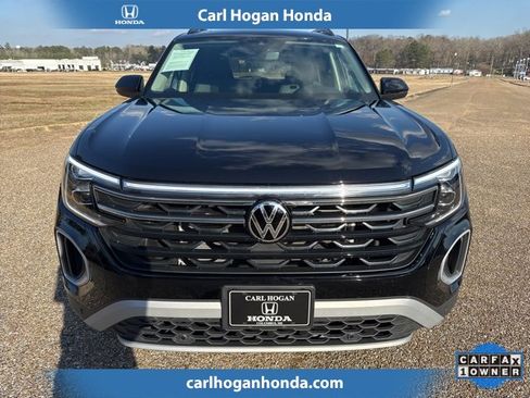 Used 2025 Volkswagen Atlas Peak Edition SE image 6