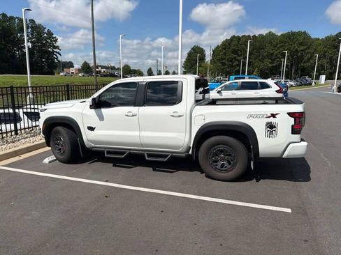 Used 2025 Nissan Frontier Pro-X w/ Pro Convenience Package RWD image 3