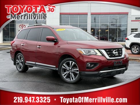 Used 2019 Nissan Pathfinder Platinum image 1
