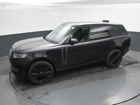 Used 2025 Land Rover Range Rover SE AWD/4WD image 36