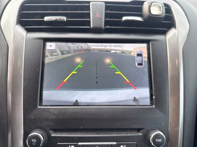 Used 2017 Ford Fusion SE w/ Fusion SE Technology Package FWD image 20