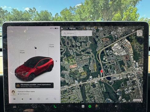 Used 2021 Tesla Model Y Long Range image 26