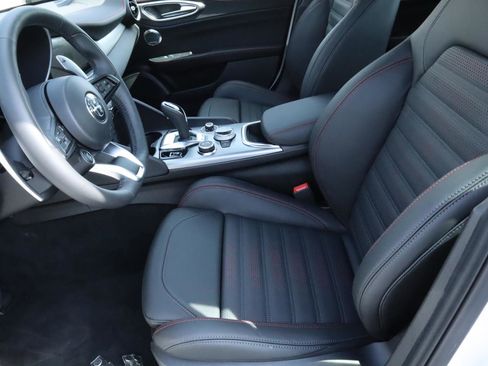 New 2025 Alfa Romeo Giulia image 17