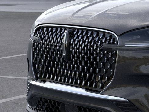 New 2026 Lincoln Aviator AWD image 17
