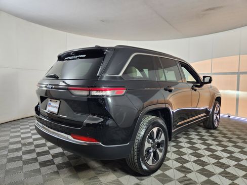 Used 2024 Jeep Grand Cherokee Limited 4xe w/ Luxury Tech Group II image 7