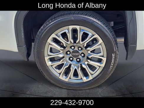 Used 2024 GMC Sierra 1500 Denali Ultimate AWD/4WD image 7