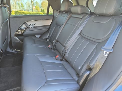 New 2026 Land Rover Range Rover Sport SE image 14