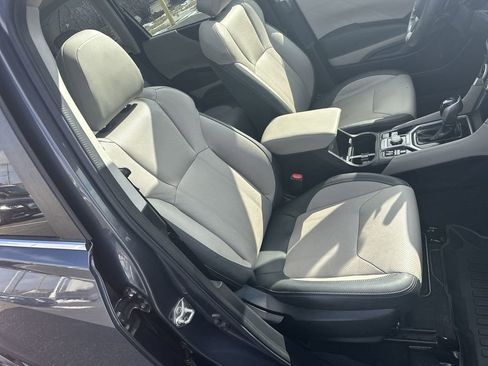Used 2022 Subaru Forester Limited w/ Popular Package #2 image 26