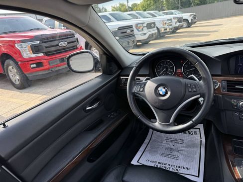 Used 2011 BMW 335i Sedan RWD image 19