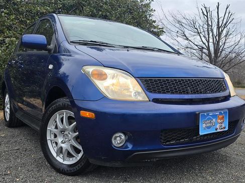 Used 2005 Scion xA image 9