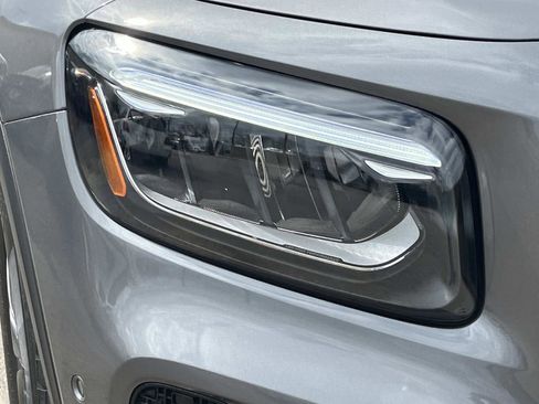 Certified 2025 Mercedes-Benz GLB 250 image 8
