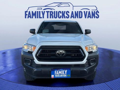 Used 2022 Toyota Tacoma SR image 7