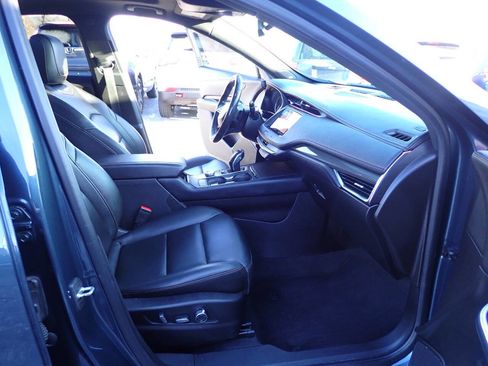 Used 2019 Cadillac XT4 Sport image 12