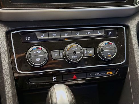 Used 2022 Volkswagen Atlas SE FWD image 10