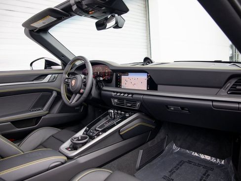 New 2026 Porsche 911 Carrera image 23