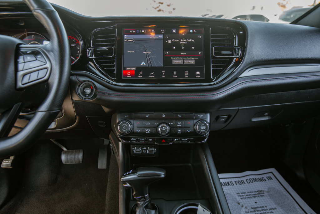 Used 2025 Dodge Durango GT AWD/4WD image 14