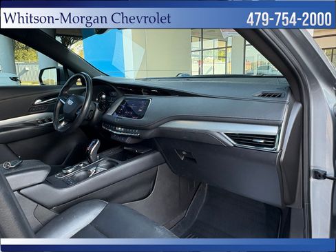 Used 2023 Cadillac XT4 Premium Luxury FWD image 38