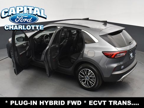 Used 2024 Ford Escape SE image 27