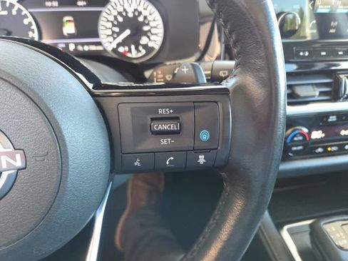 Used 2022 Nissan Pathfinder SL AWD/4WD image 62