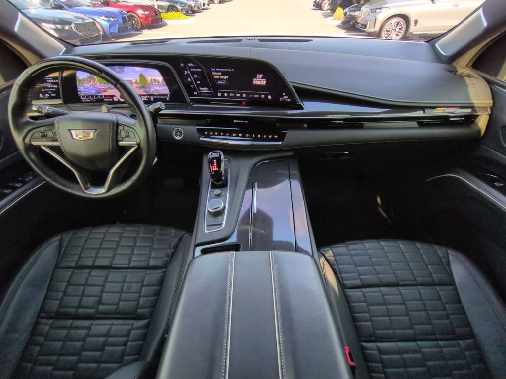 Used 2022 Cadillac Escalade Sport Platinum AWD/4WD image 17