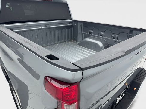 Used 2025 Chevrolet Silverado 1500 LT image 12
