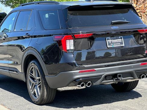 New 2026 Ford Explorer ST w/ Sun And Sound Package AWD/4WD image 5