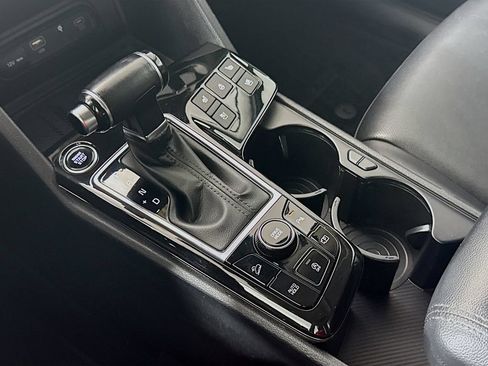 Used 2023 Kia Sportage SX FWD image 17