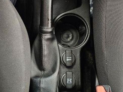 Used 2021 RAM ProMaster City Tradesman FWD image 18