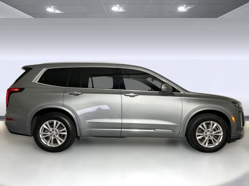 Used 2023 Cadillac XT6 Luxury image 8