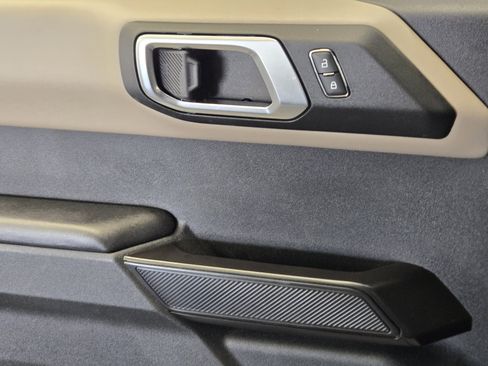 Certified 2024 Ford Bronco Wildtrak image 23