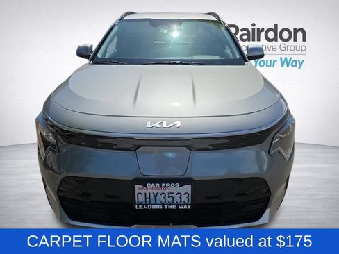 Certified 2023 Kia Niro Wind FWD image 2