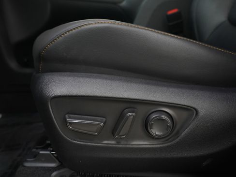 Used 2025 Toyota Sienna XSE image 25