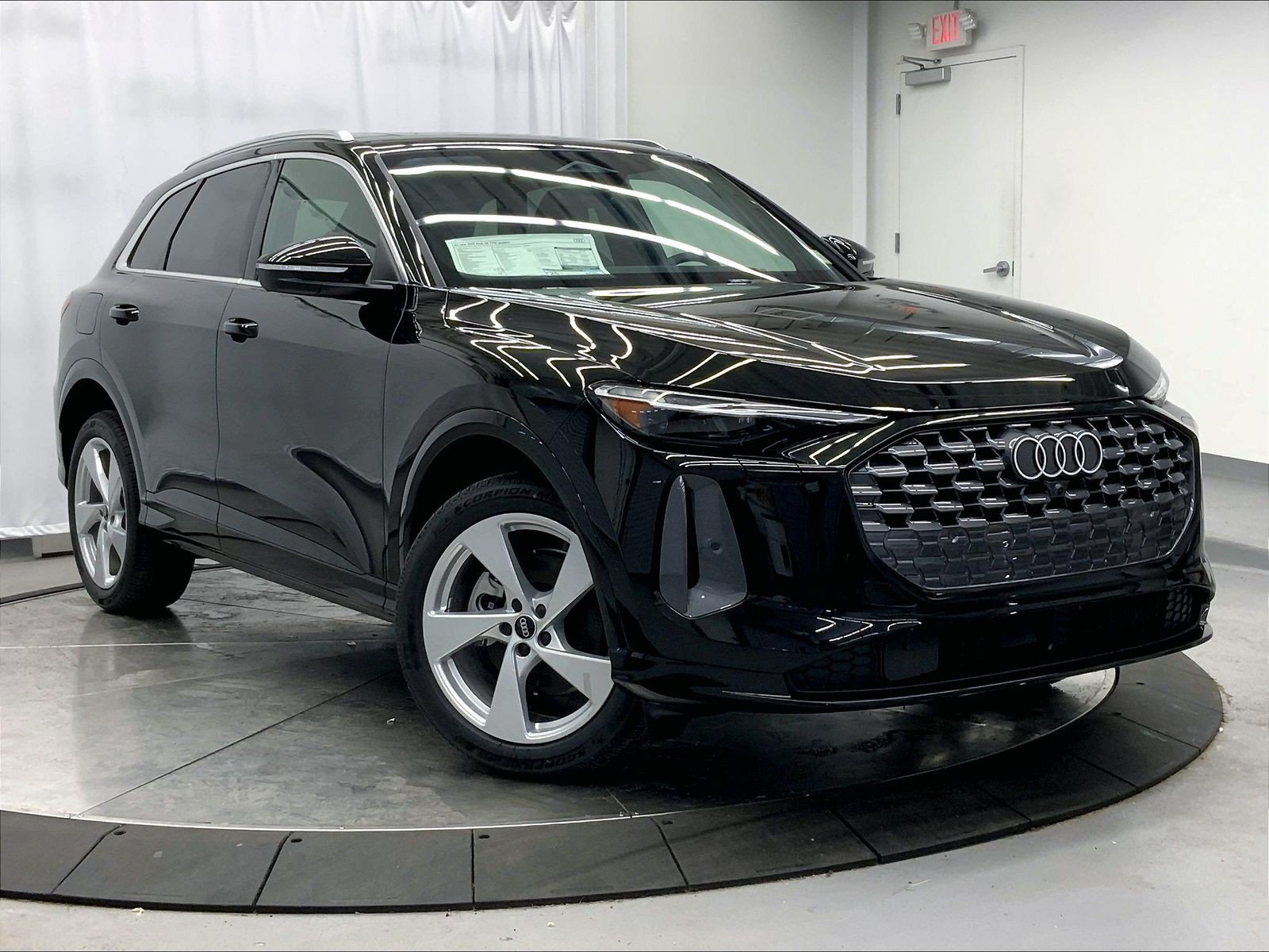New 2025 Audi Q5 Premium Plus AWD/4WD image 1