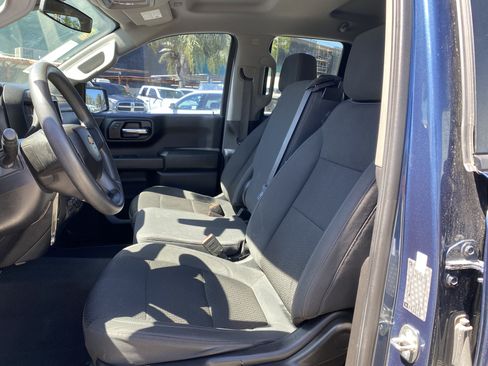 Used 2019 Chevrolet Silverado 1500 Custom w/ Custom Value Package RWD image 11