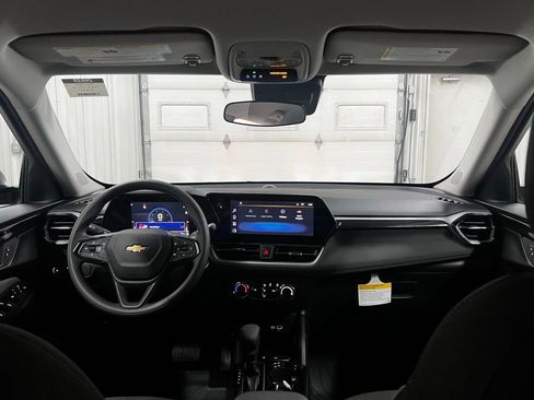 New 2026 Chevrolet TrailBlazer LS w/ LS Convenience Package FWD image 32