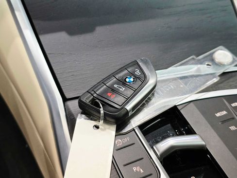 Used 2023 BMW i4 eDrive35 w/ Premium Package RWD image 31