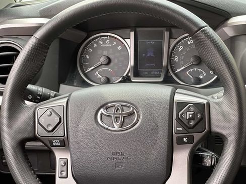 Used 2017 Toyota Tacoma SR5 w/ Tow Package RWD image 24