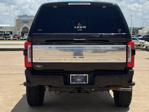Used 2023 Ford F250 Platinum w/ FX4 Off-Road Package AWD/4WD image 5