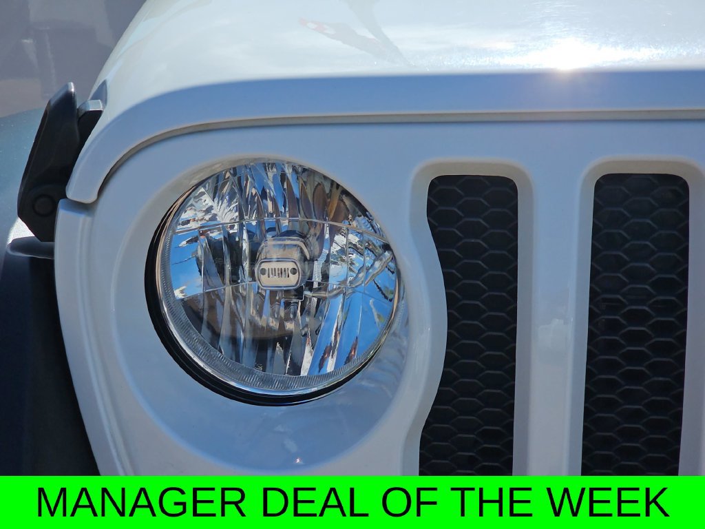 Used 2023 Jeep Wrangler Unlimited Sport AWD/4WD image 32